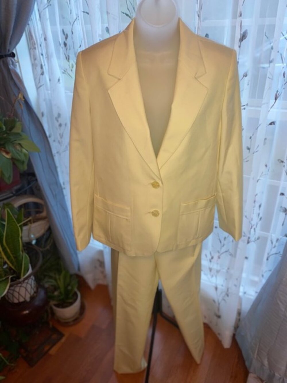 Vintage Roth-LeCover Sport Pastel Yellow 2-Piece Pantsuit - Pants-16/Jacket-14
